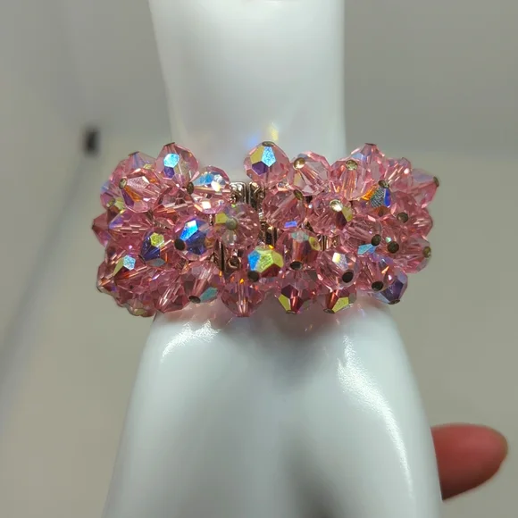 Vintage Pink Aurora Borealis Crystal Stretch Bracelet - Picture 7 of 12